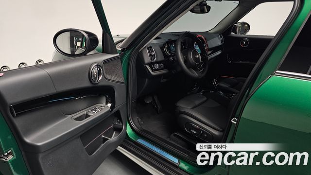 MINI Cooper Countryman Classic 2nd 2024 — фото 10