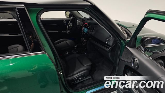 MINI Cooper Countryman Classic 2nd 2024 — фото 15