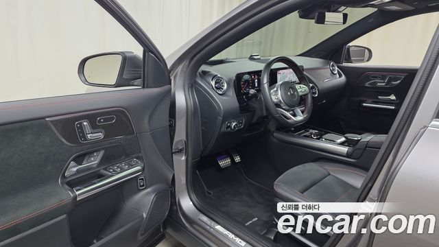 Mercedes-Benz GLA-Class (H247) GLA45 AMG 4MATIC+ 2021 — фото 10
