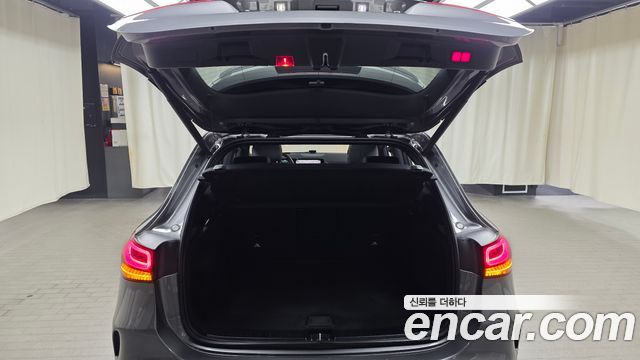 Mercedes-Benz GLA-Class (H247) GLA45 AMG 4MATIC+ 2021 — фото 17