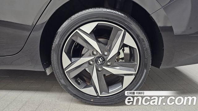 Hyundai Avante (CN7) 1.6 Inspiration 2023 — фото 21