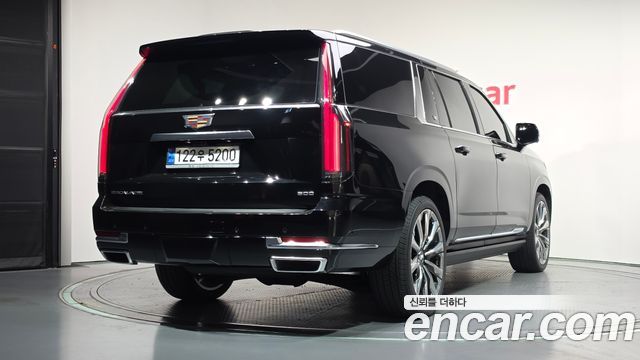 Cadillac Escalade (V) 6.2 ESV ESV Premium Luxury Platinum 2025 — фото 2