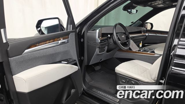 Cadillac Escalade (V) 6.2 ESV ESV Premium Luxury Platinum 2025 — фото 10