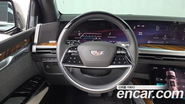 Cadillac Escalade (V) 6.2 ESV ESV Premium Luxury Platinum 2025 — фото 13