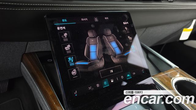 Cadillac Escalade (V) 6.2 ESV ESV Premium Luxury Platinum 2025 — фото 29