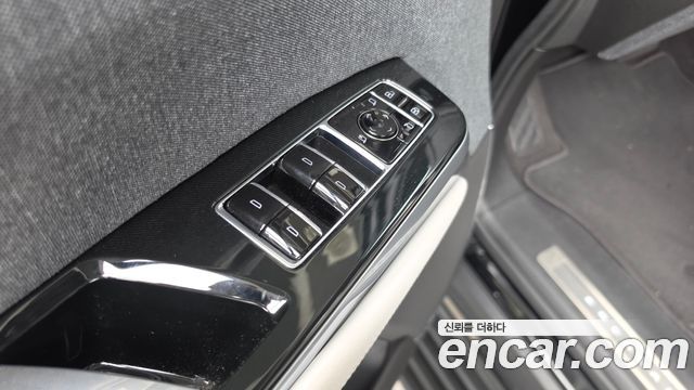 Cadillac Escalade (V) 6.2 ESV ESV Premium Luxury Platinum 2025 — фото 39