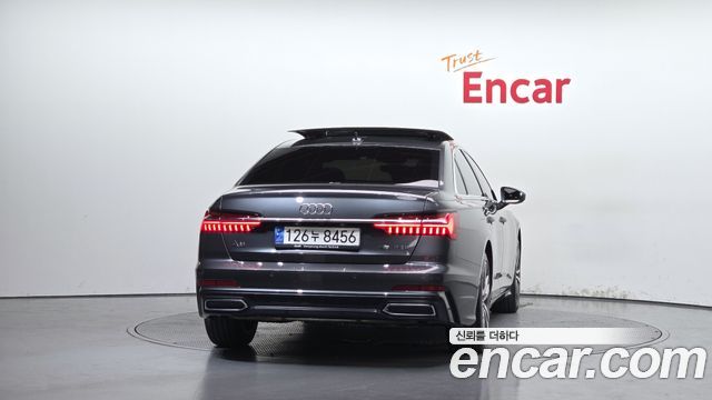 Audi A6 (C8) 45 TFSI Premium 2023 — фото 4