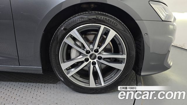 Audi A6 (C8) 45 TFSI Premium 2023 — фото 21