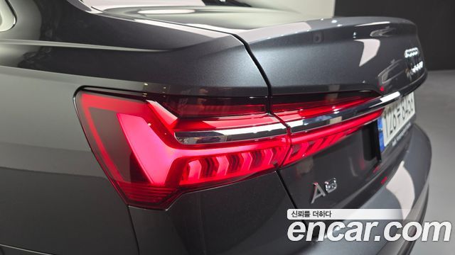 Audi A6 (C8) 45 TFSI Premium 2023 — фото 23