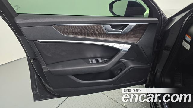 Audi A6 (C8) 45 TFSI Premium 2023 — фото 24