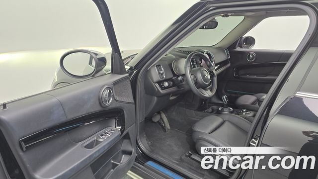 MINI Cooper Countryman Classic 2nd 2023 — фото 10