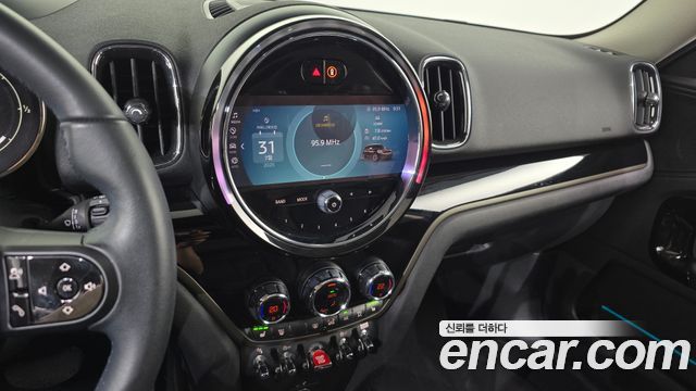MINI Cooper Countryman Classic 2nd 2023 — фото 32