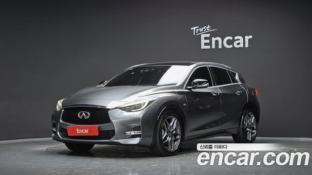 Infiniti Q30 2.0 Premium