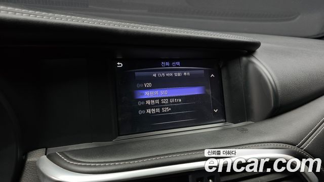 Infiniti Q30 2.0 Premium 2017 — фото 20