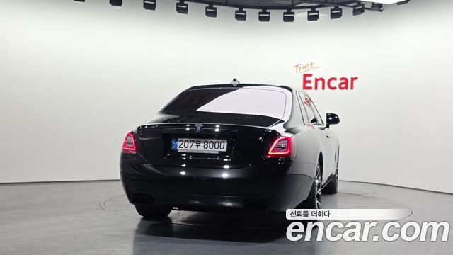 Rolls-Royce Ghost (II) 6.7 V12 Black Badge 2023 — фото 4