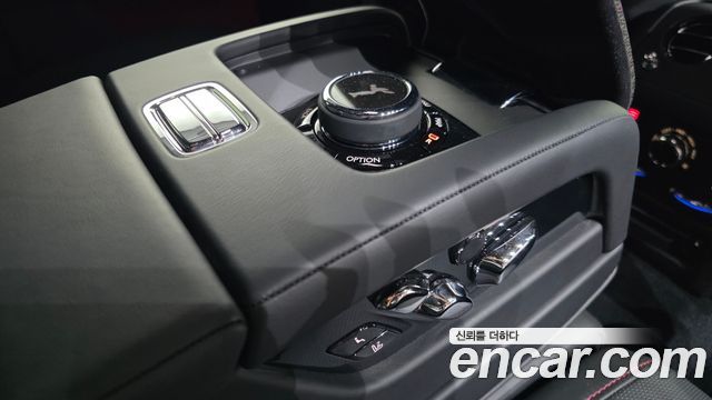 Rolls-Royce Ghost (II) 6.7 V12 Black Badge 2023 — фото 18