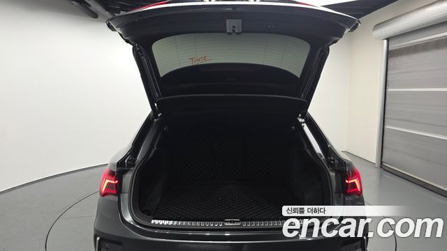 Audi Q3 (F3) 35 TDI Quattro Premium Sportback 2023 — фото 20