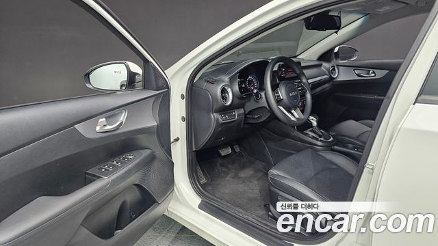 Kia K3 (II) 1.6 Trendy 2023 — фото 10