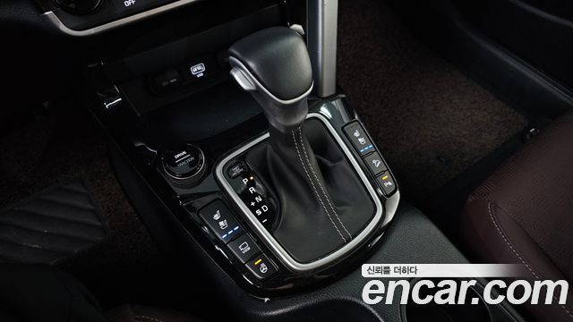 Kia Seltos Gasoline 1.6 Turbo 2WD Signature 2023 — фото 9
