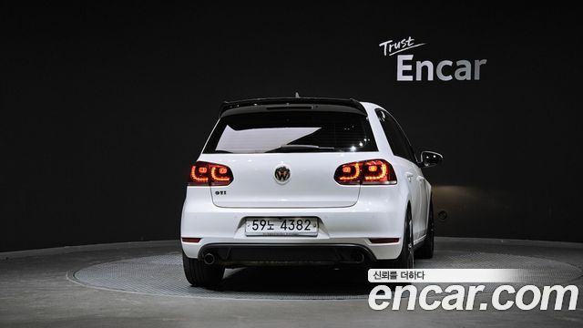 Volkswagen Golf (VI) 2.0 GTI 5Door 2012 — фото 4