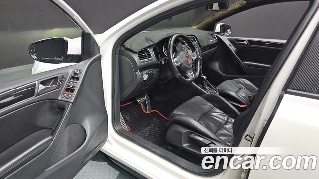 Volkswagen Golf (VI) 2.0 GTI 5Door 2012 — фото 10