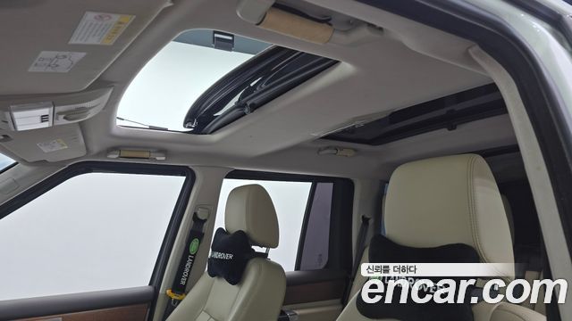 Land Rover Discovery 4 3.0 SDV6 SE 2016 — фото 16