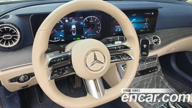 Mercedes-Benz E-Class (W213) E450 4MATIC Cabriolet 2021 — фото 9