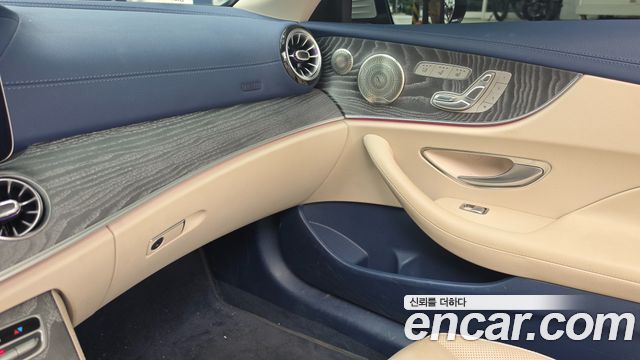 Mercedes-Benz E-Class (W213) E450 4MATIC Cabriolet 2021 — фото 19