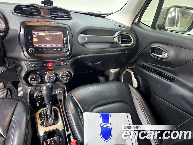 Jeep Renegade 2.0 Diesel Longitude AWD 2015 — фото 10