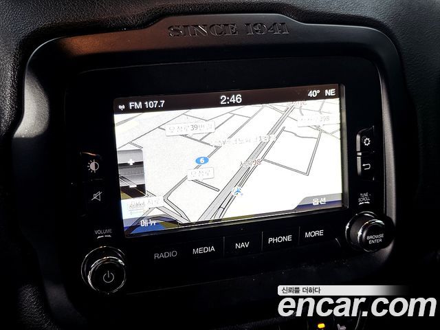 Jeep Renegade 2.0 Diesel Longitude AWD 2015 — фото 17