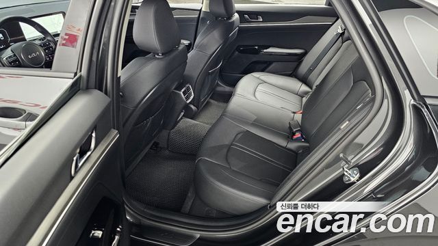 Kia K5 (III) 2.0 Noblesse 2024 — фото 12