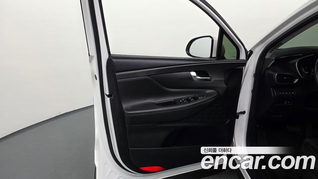 Hyundai Santa Fe HEV 1.6 2WD Prestige 2022 — фото 24