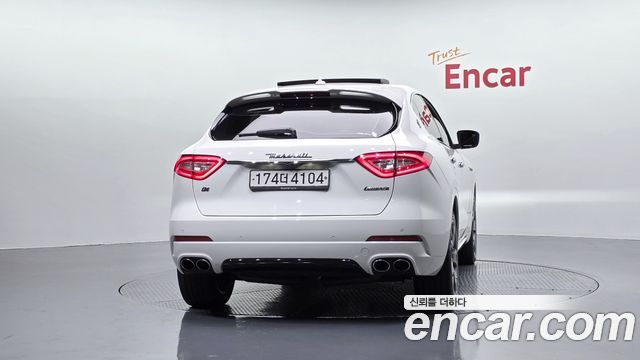 Maserati Levante 3.0 AWD GranSport 2018 — фото 4