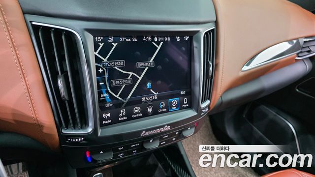 Maserati Levante 3.0 AWD GranSport 2018 — фото 18