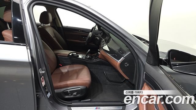 BMW 5 Series (F10) 520d M Aero Dynamic 2016 — фото 11