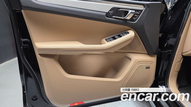 Porsche Macan 2.9 S 2023 — фото 24