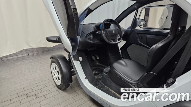 Renault Korea Twizy Life(2-Seater) 2020 — фото 10