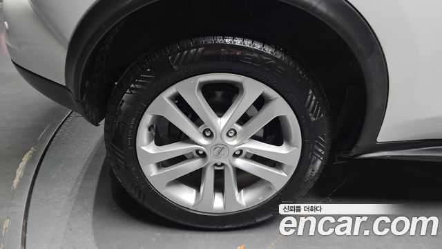 Nissan Juke 1.6 SV F15 2014 — фото 5