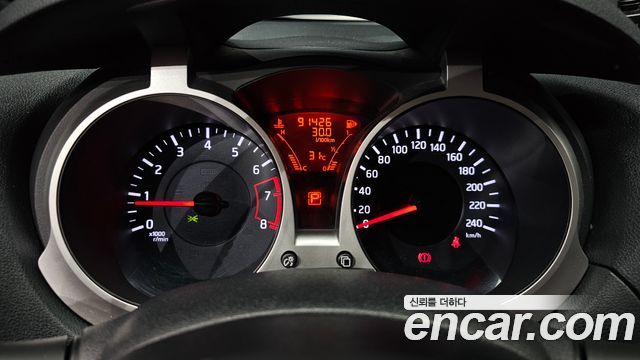 Nissan Juke 1.6 SV F15 2014 — фото 8