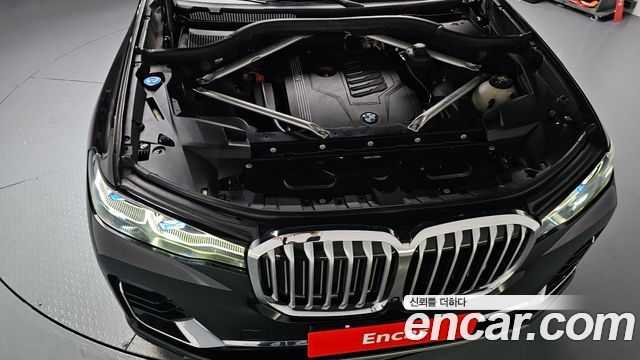 BMW X7 (G07) xDrive 40i Design Pure Excellence 6-Seater 2021 — фото 6