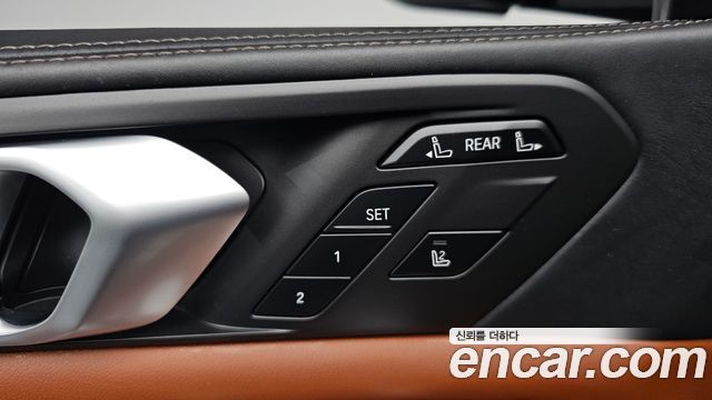 BMW X7 (G07) xDrive 40i Design Pure Excellence 6-Seater 2021 — фото 29