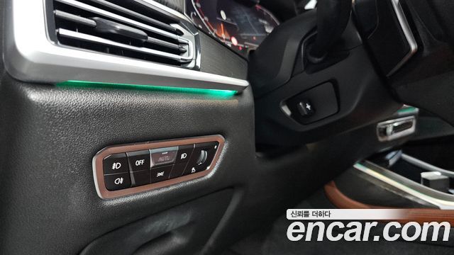 BMW X7 (G07) xDrive 40i Design Pure Excellence 6-Seater 2021 — фото 30