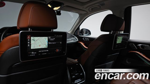 BMW X7 (G07) xDrive 40i Design Pure Excellence 6-Seater 2021 — фото 39