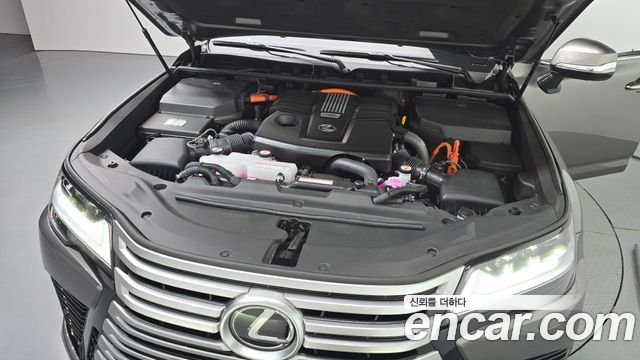 Lexus LX (IV) 700h Luxury 2026 — фото 6