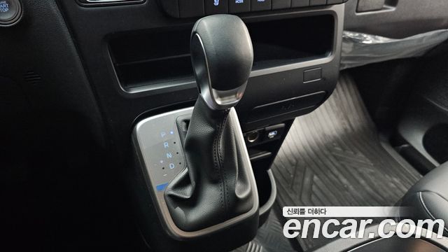 Hyundai Staria L3.5 Cargo 5-Seater Modern 2025 — фото 9