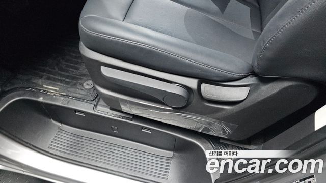 Hyundai Staria L3.5 Cargo 5-Seater Modern 2025 — фото 33