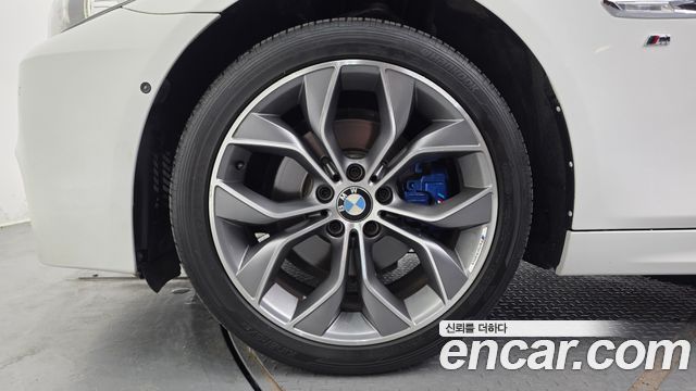BMW 5 Series (F10) 528i 2012 — фото 5
