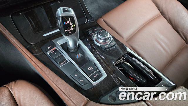 BMW 5 Series (F10) 528i 2012 — фото 9
