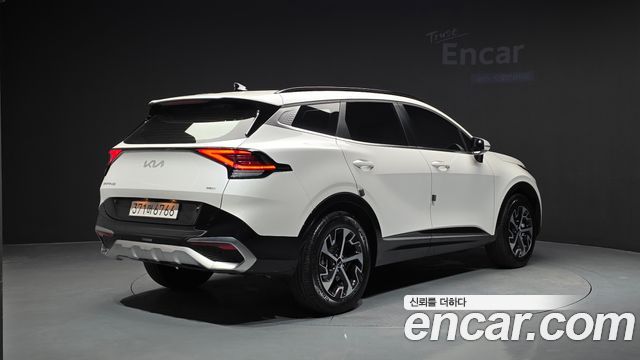 Kia Sportage Hybrid (V) Nobleless 2WD 2024 — фото 2