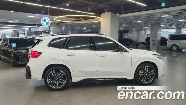 BMW X1 (U11) M35i xDrive 2024 — фото 24